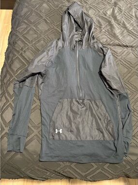 Under Armour Women’s Black Hooded Half-Zip Pullover